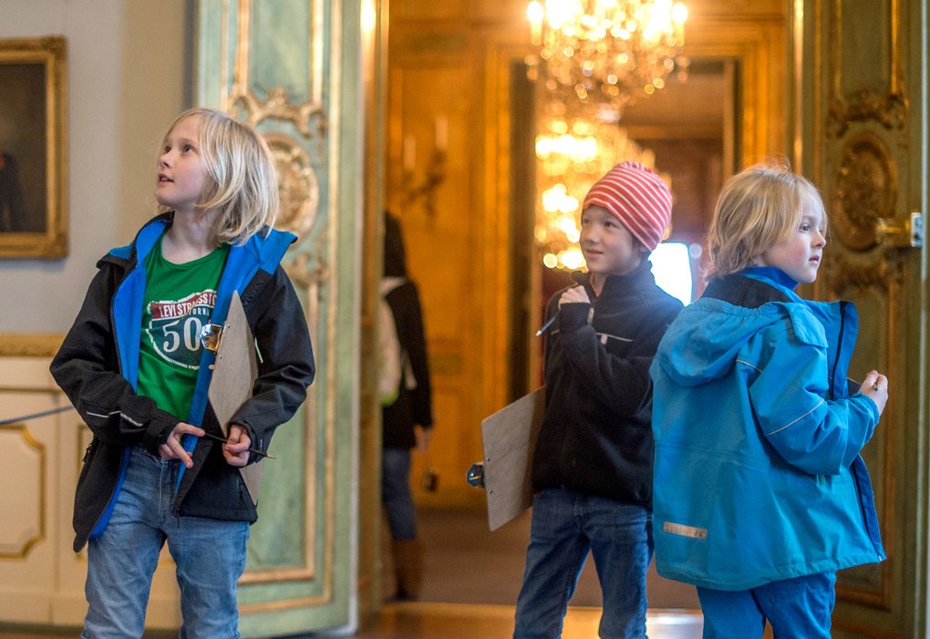 KS-juljakt-ljusad-Kate-Gabor_Barn i stan.jpg